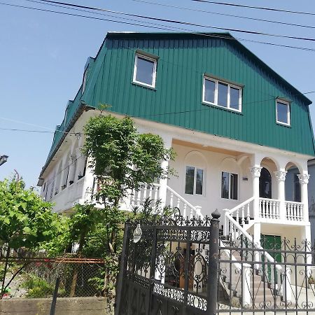 Guest House Quiet Home Batumi Exterior foto