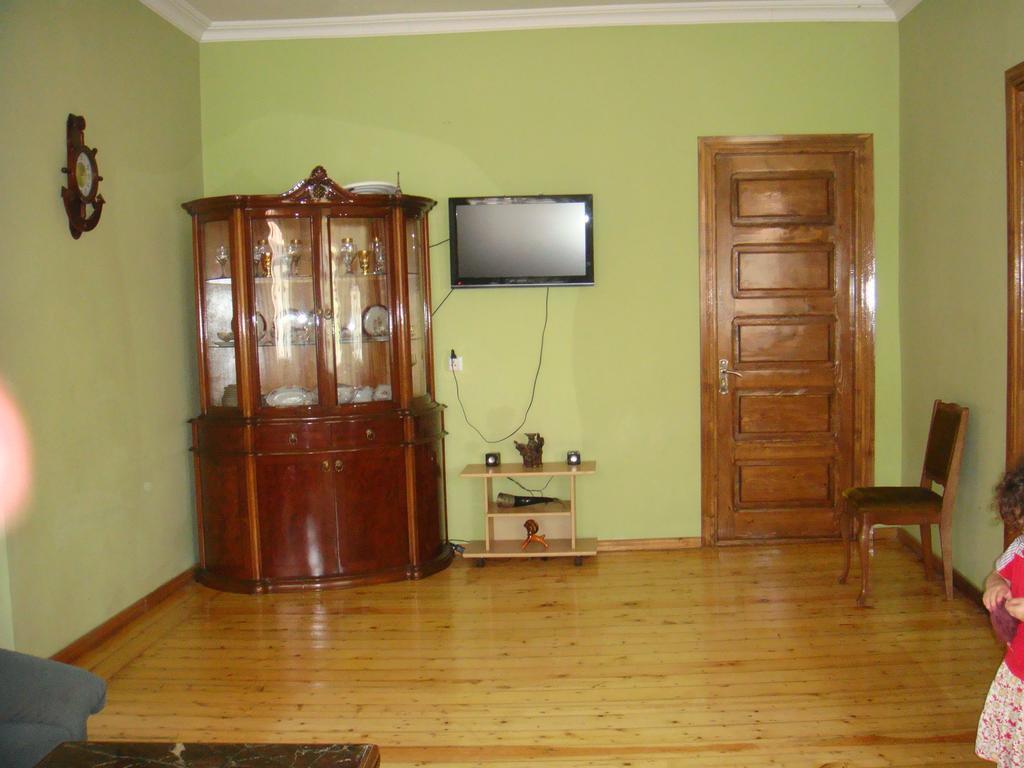 Guest House Quiet Home Batumi Exterior foto