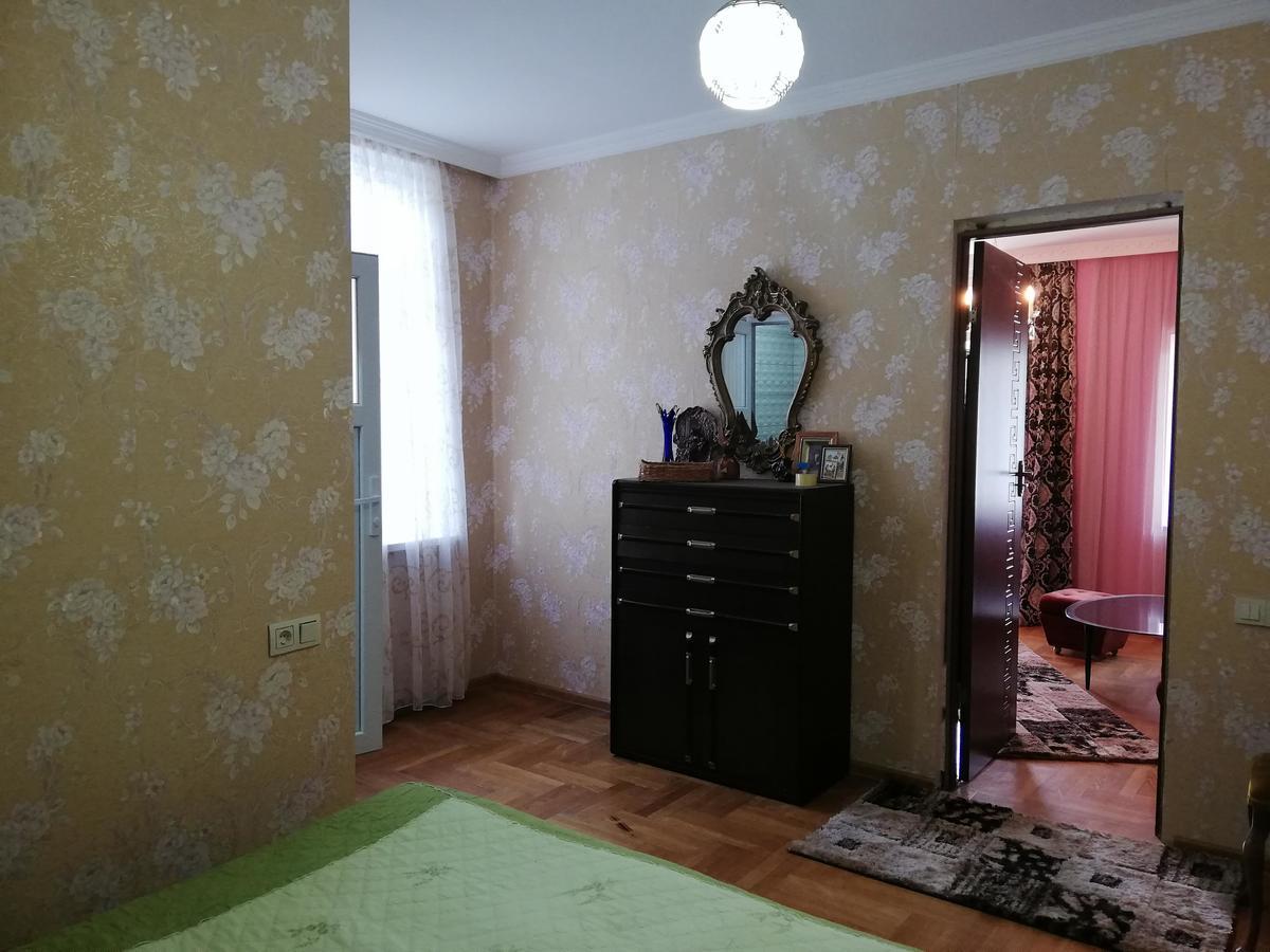 Guest House Quiet Home Batumi Exterior foto