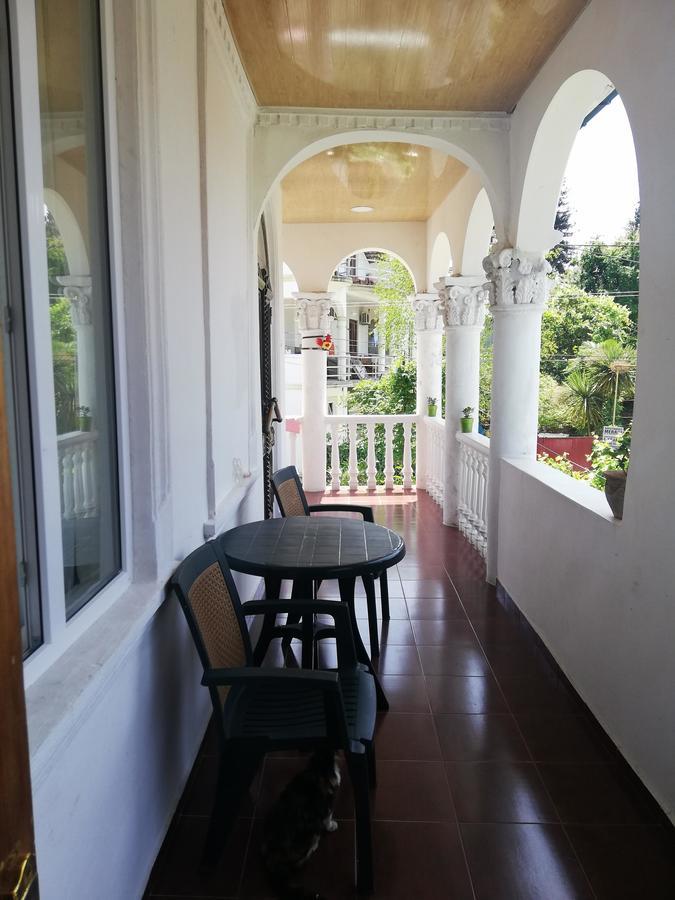 Guest House Quiet Home Batumi Exterior foto